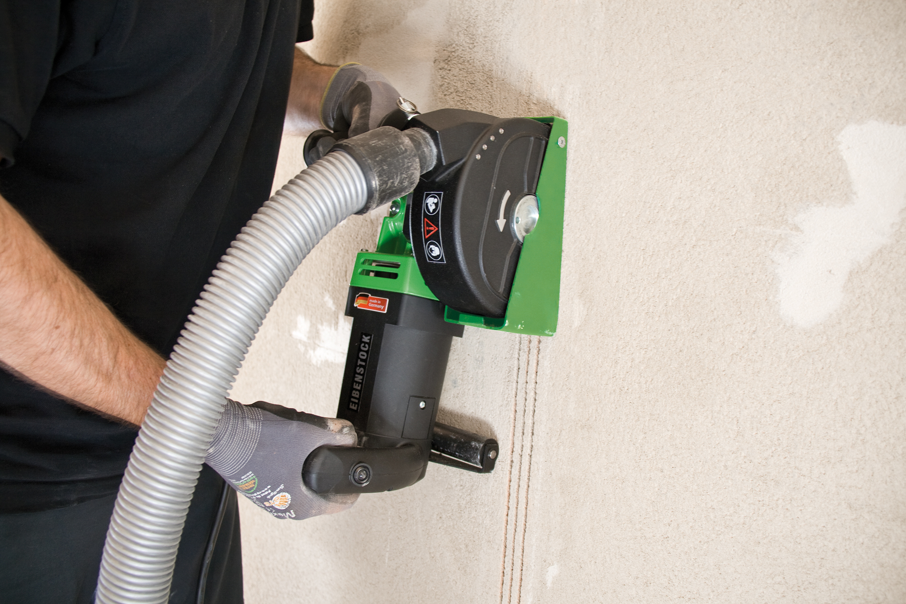 Anwendung Mauerschlitzfräse in Gips-Fermacell